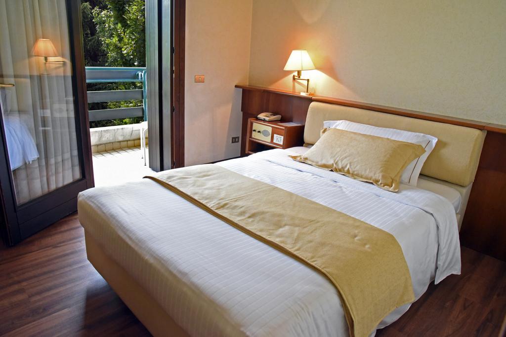 Hotel Bellavista Montebelluna Extérieur photo